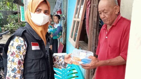 Penyaluran HIKMAT (Hidangan Kuliner Jum’at) Pelopor Kepedulian