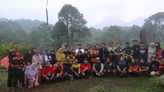 Survive di Gunung Bunder, Puluhan Relawan Ikuti Pelatihan di Alam Bebas!