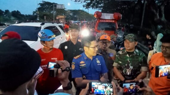 Pelopor Rescue Center in Action, Pencarian Dua Remaja Tenggelam di GLC Tangerang!