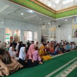 salurkan bantuan yatim